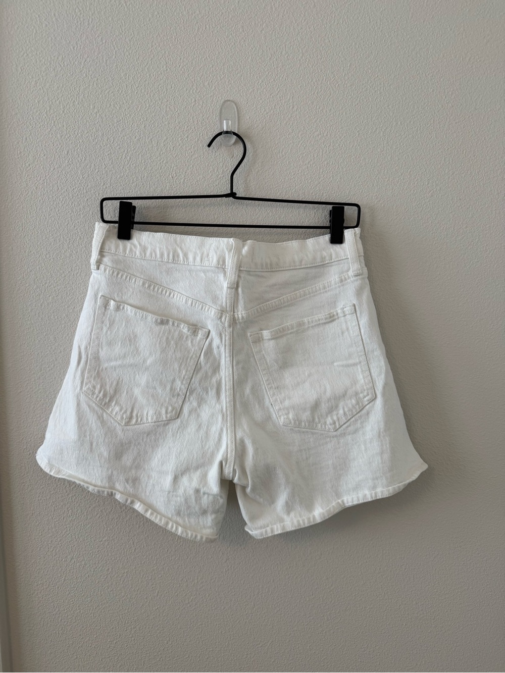 Abercrombie & Fitch White High-Rise Dad Short - Picture 2 of 4